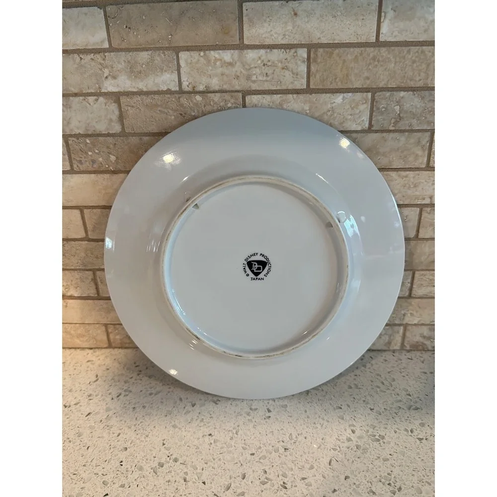 Vintage Walt Disney World‎ decorative plate